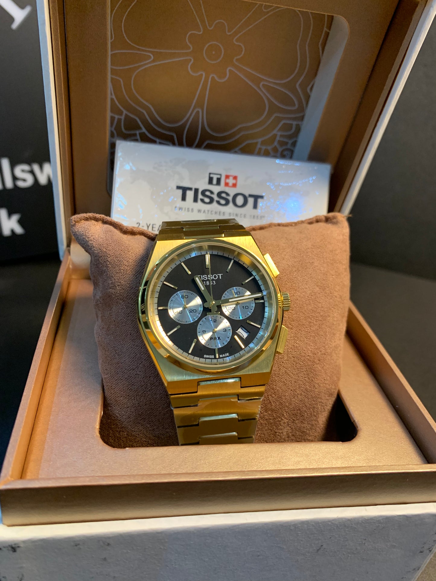 Tissot Chronograph Black Dial 40mm ⌚