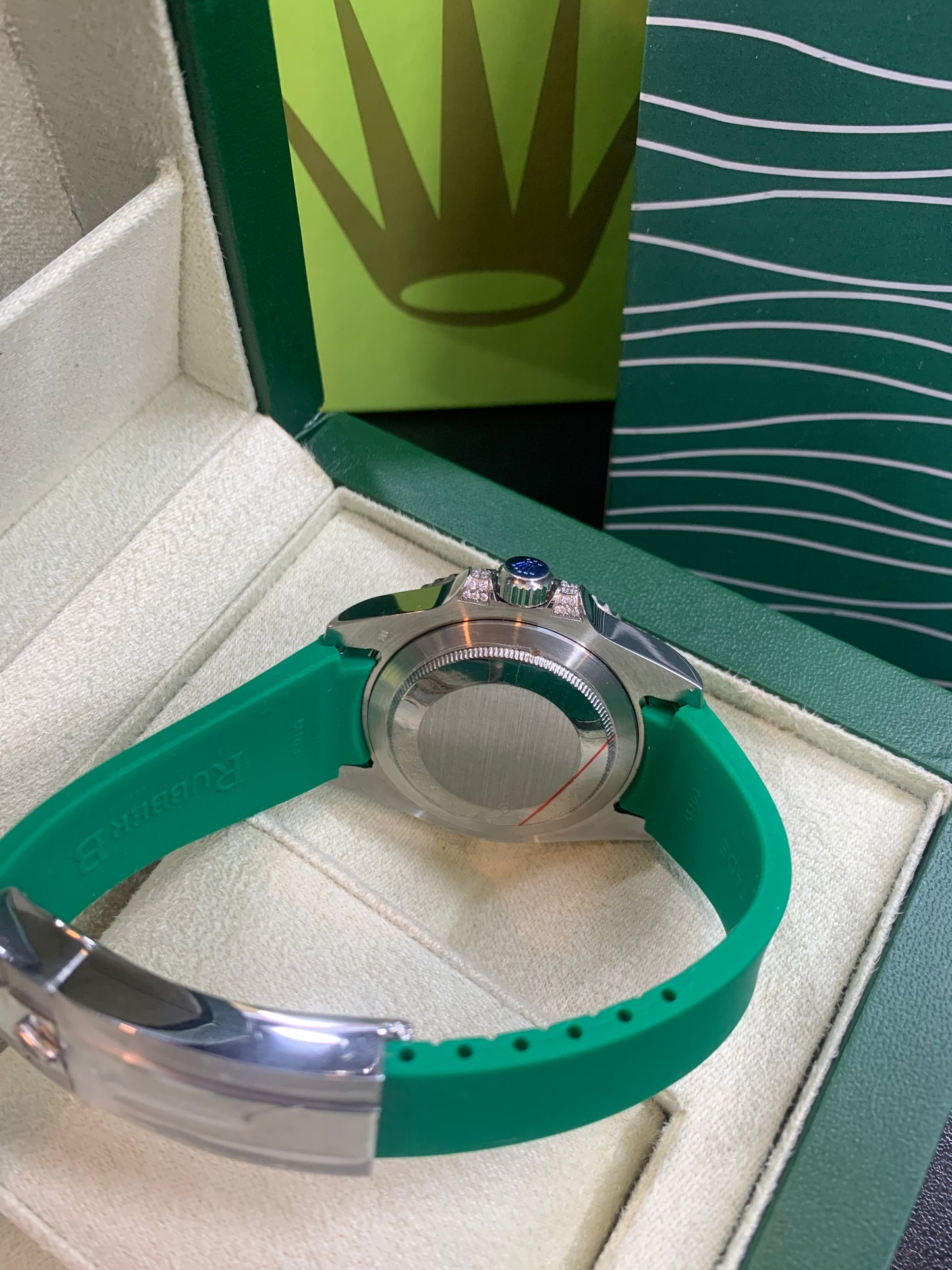 Rainbow Submariner Green Rubber Automatic 42mm