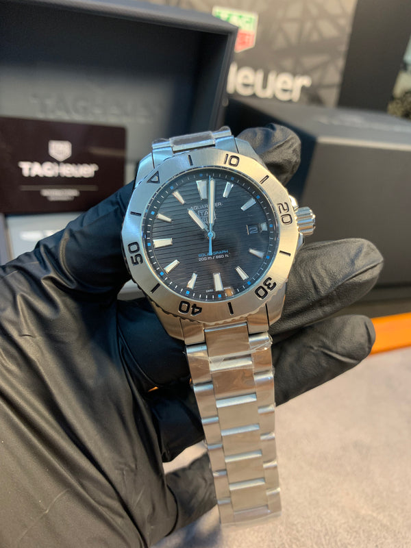 TAG Heuer Aquaracer Smokey Black 40mm