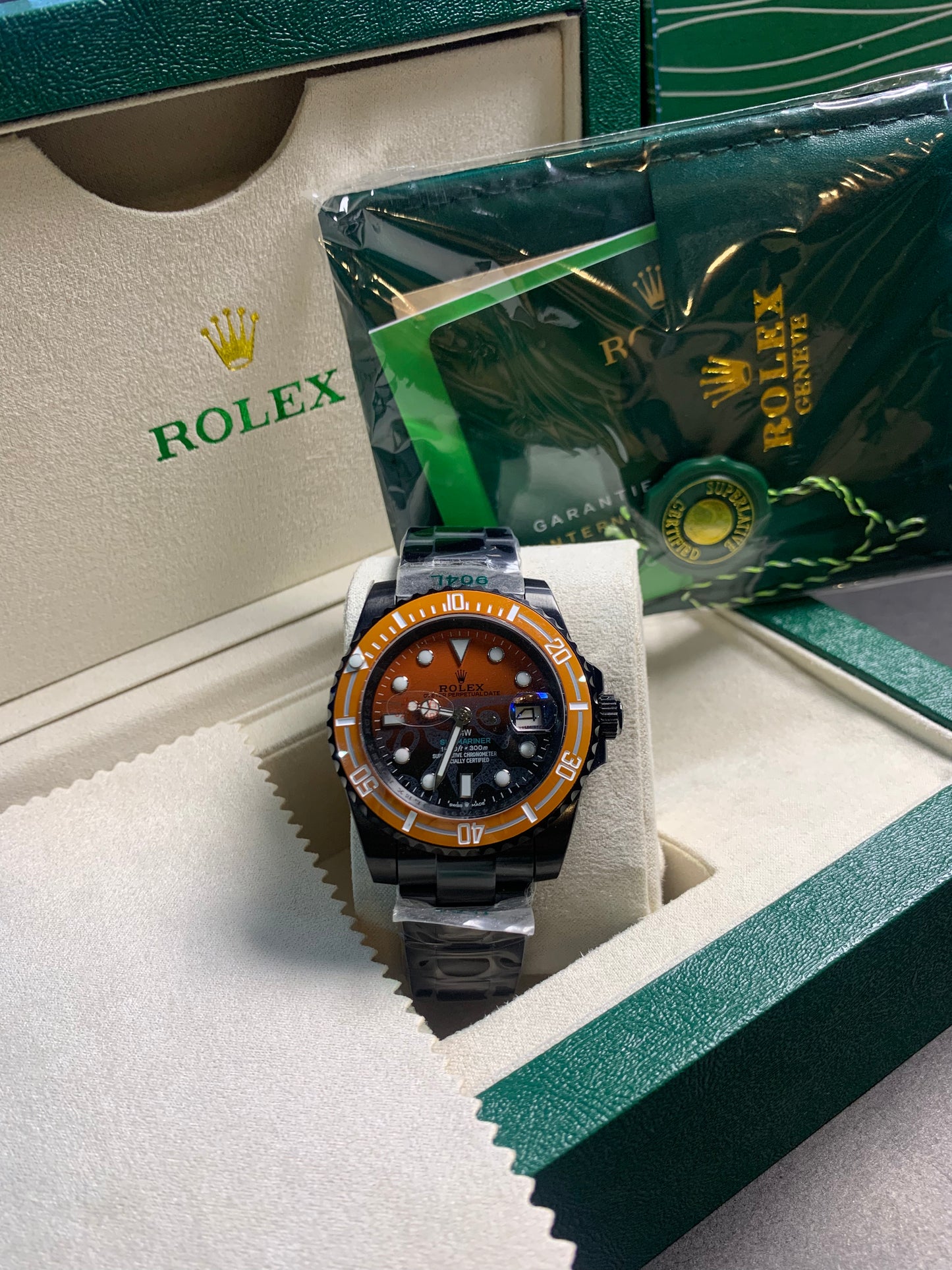 RLX Submariner DIW Carbon Bezel Black Chain Automatic 41mm