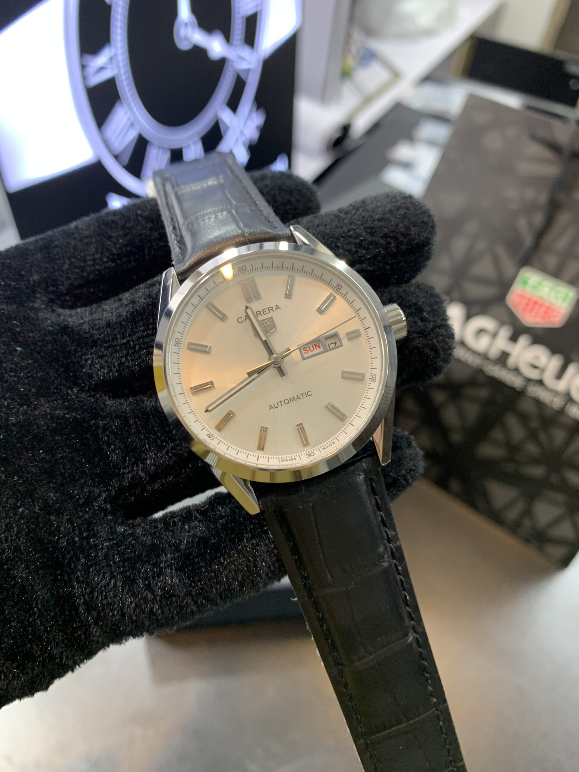 22162FC5-FCD2-4B49-A6F1-31F999234480